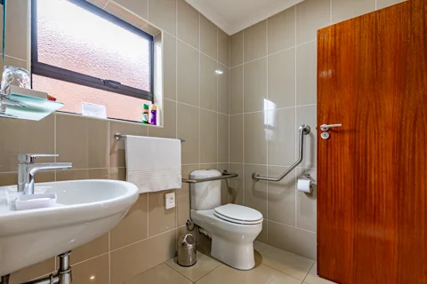 Barbet Room | The Aviary 1 Complex | Botleng Guest House