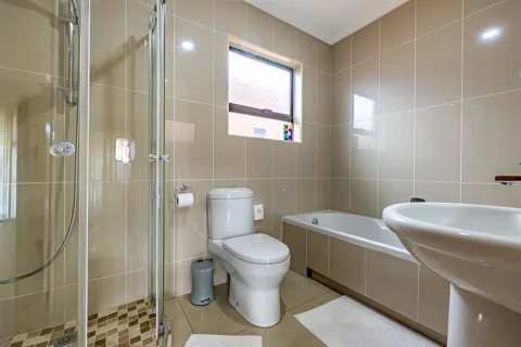 Sunbird Room | The Ariary 2 Complex | Botleng Guest House