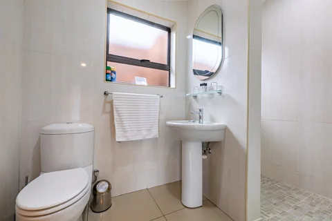 Hammerkop Room | The Ariary 3 Complex | Botleng Guest House