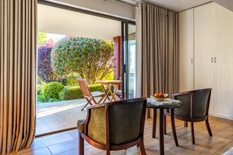 Rose Garden Suite | Botleng Guest House